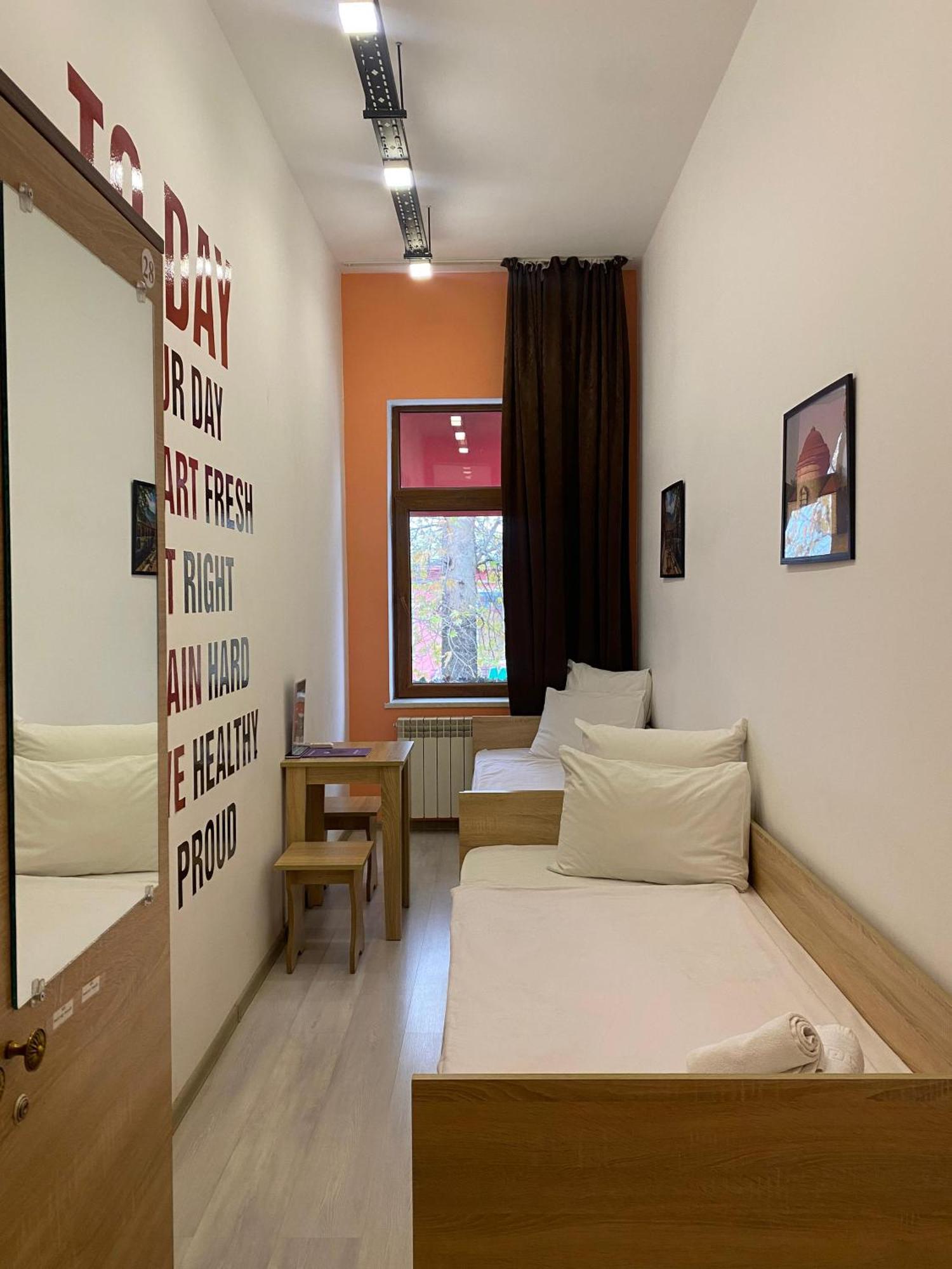 Central Hostel Şǝki Extérieur photo